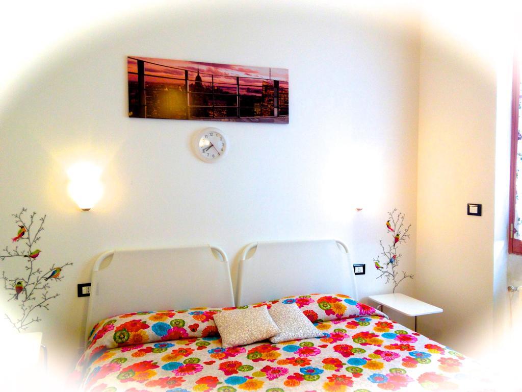Top Suit Centro - Guest House Brugherio Phòng bức ảnh