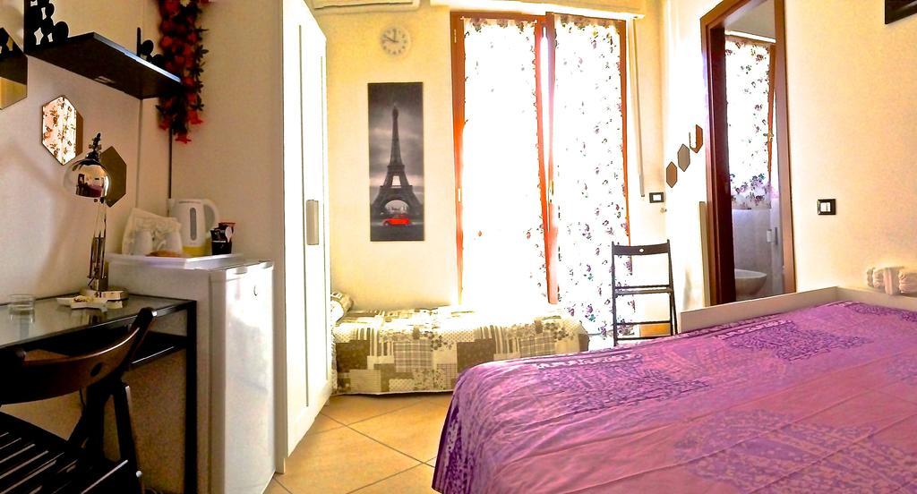Top Suit Centro - Guest House Brugherio Ngoại thất bức ảnh