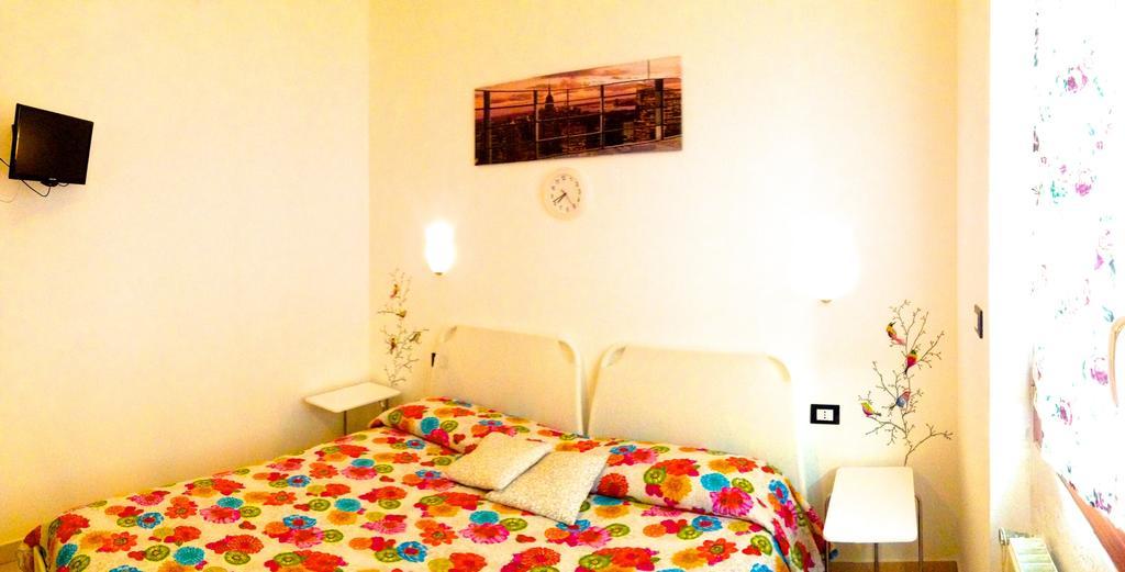 Top Suit Centro - Guest House Brugherio Phòng bức ảnh